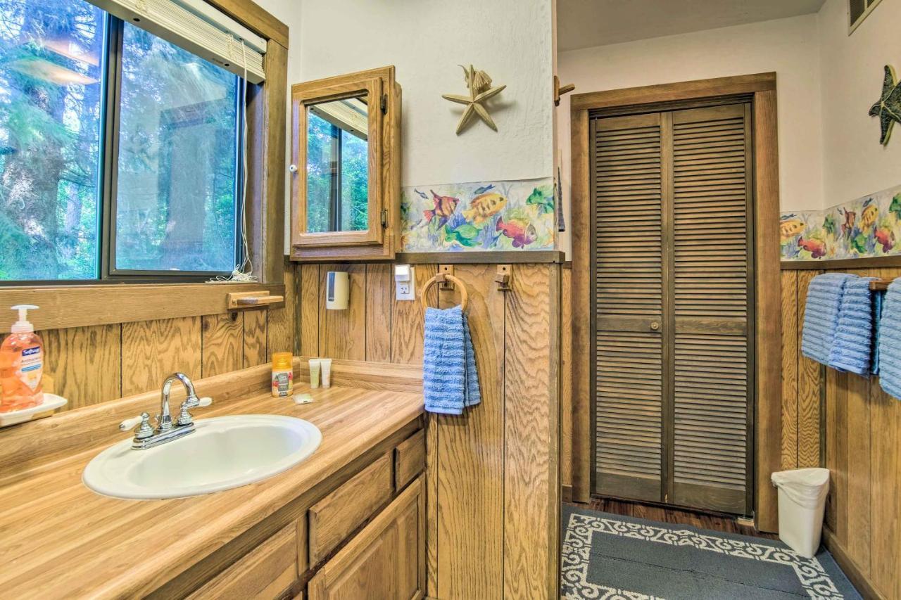 With Fireplace And Bbq Patio! Casa de Férias Coos Bay