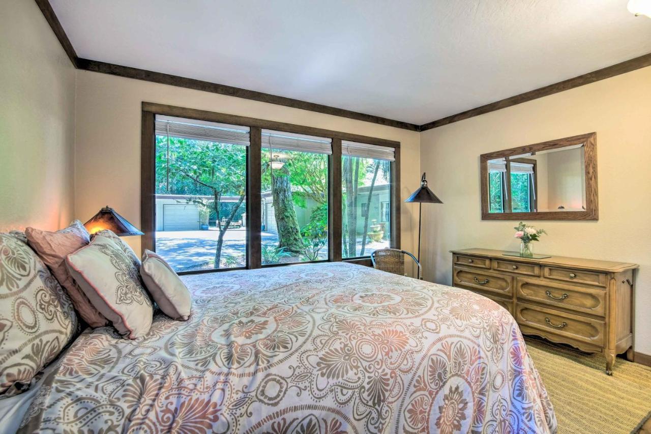 With Fireplace And Bbq Patio!